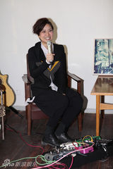 组图：卢凯彤新碟发布会在京举行 田原现身助阵