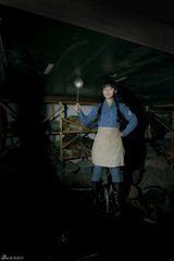 组图：张佳宁新剧颠覆 不爱“装嫩”要“扮老”