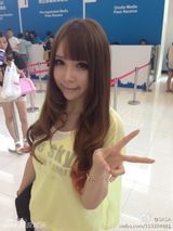 组图：Chinajoy火辣靓模长腿爆乳惹宅男疯狂