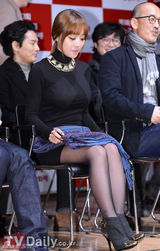 组图：BEG成员NarSha与刘仁英参加手机电影节