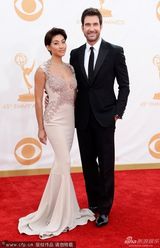 组图：《美国怪谭》男星迪伦·麦克德莫特亮相