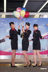 组图：蔡淑臻新戏演空姐 男友李沛旭浮想联翩