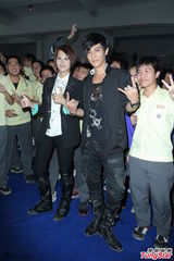 组图：汪东城曾沛慈亮相新剧发布会 汪东城自曝渴望谈恋爱