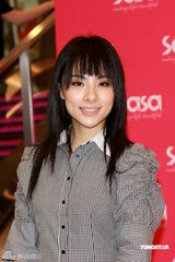 幻灯组图：刘璇不惧年龄差异 将与姜大卫拍感情戏