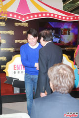 组图：黎明被传新恋情 风骚亮相心情大好