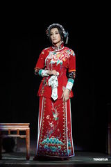 组图：刘晓庆挑战舞台剧 容颜不老饰演赛金花