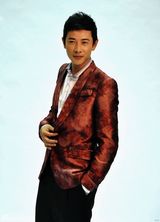 组图：罗晋高调亮相时尚盛典 气质小生晋升时尚新宠