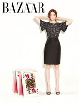 高清图：韩星金孝珍拍大片秀纤腰气质迷人