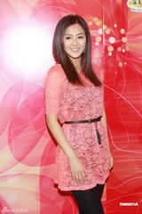 组图：张名雅否认抛弃旧友 知道曝料者是谁