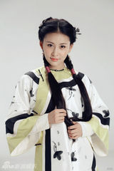 组图：贾青新版《鹿鼎记》化身功夫女侠阿珂