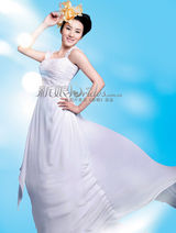 高清组图：聂远夫妇拍杂志封面 含情脉脉爱意浓