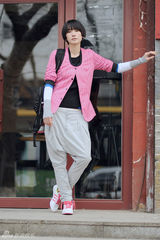 组图：徐濠莹李媛Cindy Ko新鲜街拍呈现