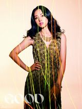 组图：董璇高云翔杂志双封面大片 迎炫彩圣诞