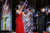 组图：莎拉-阿尔托与男高音韩蓬压轴献唱颁奖礼