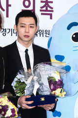 高清图：JYJ宣传亚运会 在中美艳有天可爱