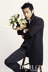 组图：韩星池珍熙时尚杂志写真 机长变身调皮绅士