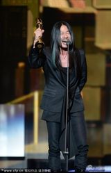 组图：乱弹阿翔获最佳单曲制作人奖