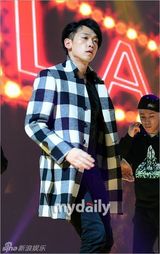 组图：Rain复出舞台彩排 耍帅卖萌魅力不减