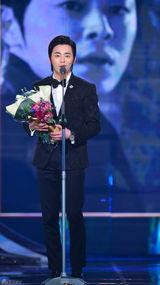 组图：KBS演技大赏金惠秀时隔10年重夺大奖