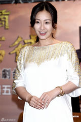 幻灯图集：李美妍赴台宣传新剧 白裙亮相高贵迷人