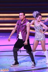 组图：TVB台庆陈茵媺表演《刚男style》