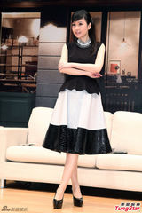 组图：周慧敏否认婚变：我跟老公感情相当好