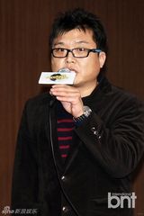 组图：韩国打造《舞林大道》 金圭丽裸背霏优雅