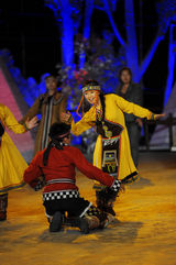 幻灯图：《敖鲁古雅》剧照曝光 展现极地古老风情