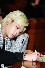 组图：朴基雄M.pire等出席韩流大奖颁奖典礼