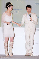 幻灯图集：袁咏仪张智霖秀恩爱 高圆圆暂无结婚计划