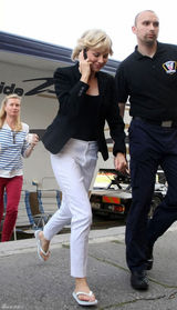 组图：娜奥米-沃茨新片饰演戴安娜王妃