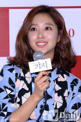 组图：《刺》试映 张赫赵宝儿演绎心动爱情