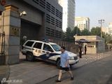 组图：李天一案再开庭前会议 警车到达戒备森严