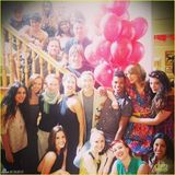 组图：泰勒庆24岁生日晒美照 闺蜜Lorde助兴