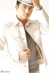 组图：涂松岩最新写真曝光 浪漫儒雅诠释雅皮风