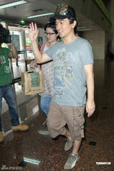 组图：吴宗宪澄清炒股案出庭 盛名所累渐萌生退意