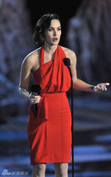 高清组图：福克斯阿尔芭德普大闹2009科幻颁奖礼 