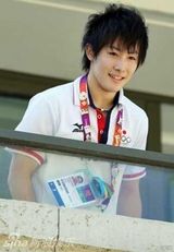 组图：日本体操花美男奥运赛场养眼