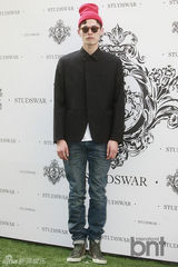 组图：少时Jessica苏怡贤等出席活动春意盎然