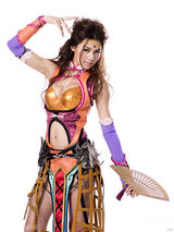 幻灯图：周秀娜性感代言网游 献出三个“第一次”