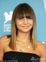 组图：威尼斯电影节时尚盘点之妆容发型