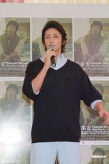 组图：玉木宏7月将唱响香港 歌迷凌晨排队买票