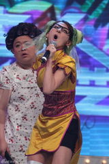 高清图：《华人大综艺》各路山寨明星PK“春晚”