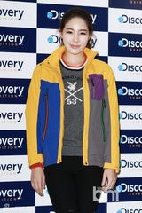 组图：孔侑朴河宣等出席某服饰品牌纪念活动