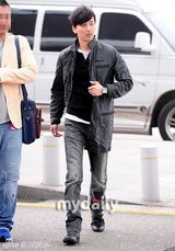 组图：韩星孙艺珍金南佶飞日本拍新剧《鲨鱼》