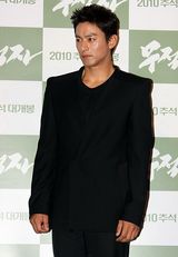 高清图：《无敌者》媒体首映礼 宋承宪等主演出席