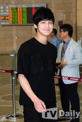 组图：SJ少女时代EXO等赴京录制中韩歌会