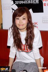 组图：香港演艺界为赈灾录歌 郑秀文已探访灾区