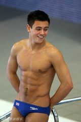 组图：英国跳水神童正太面孔猛男体魄