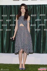 组图：陈慧琳长子抱恙与幼子分离 称市民友善